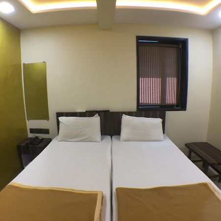 Hotel Shalimar Mālād Exterior foto